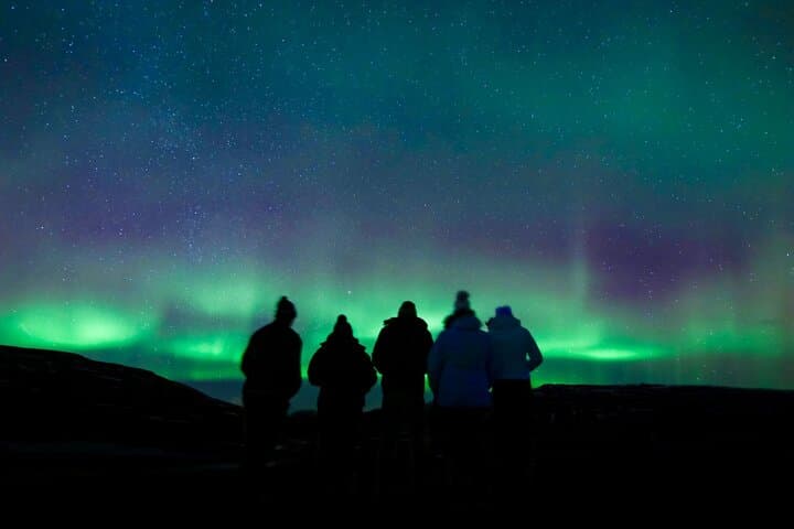 Northern Lights Small Group Tour with Hot Cocoa & Free Photos — photo 4