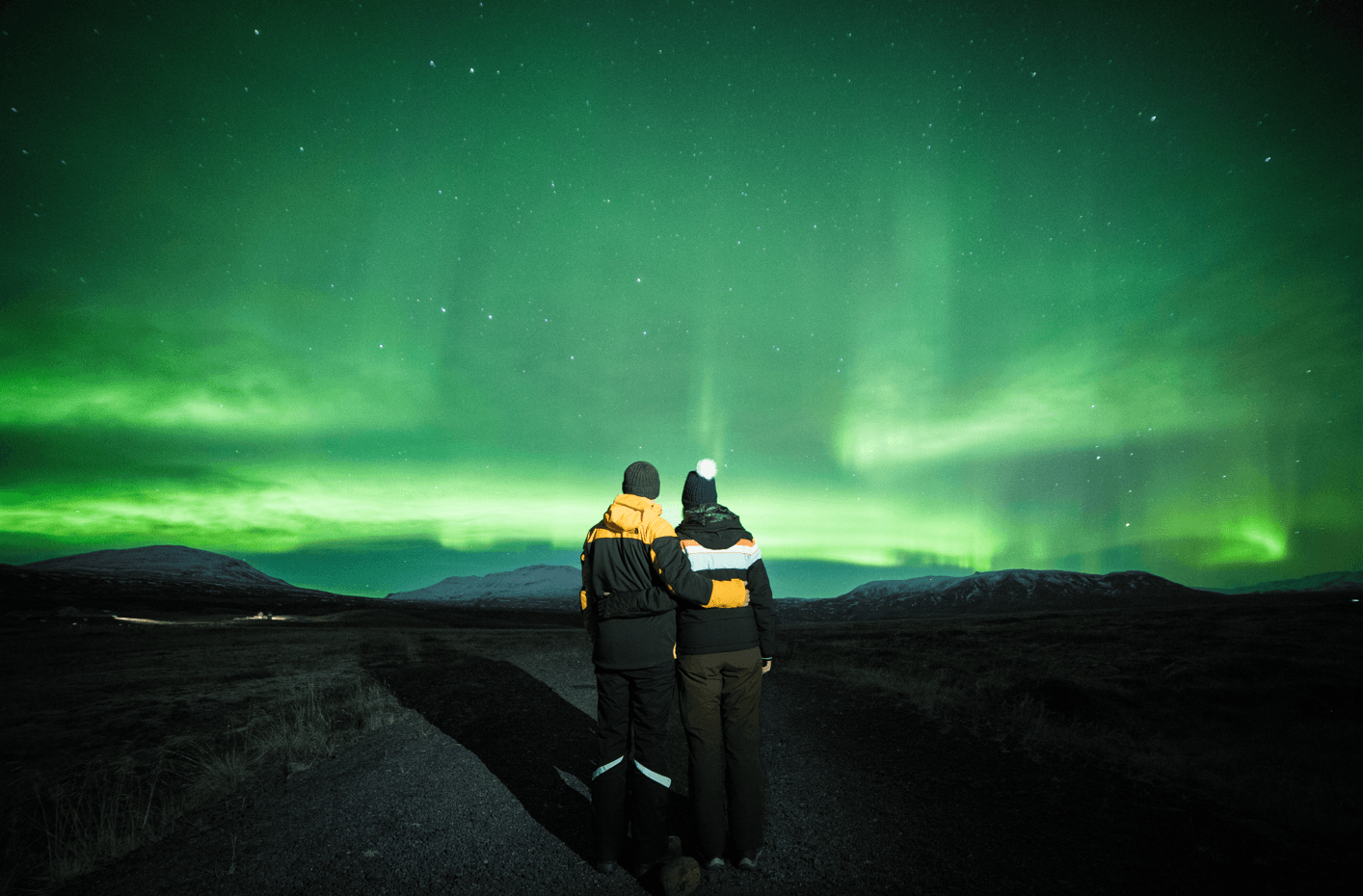 Northern Lights Small Group Tour with Hot Cocoa & Free Photos — photo 5