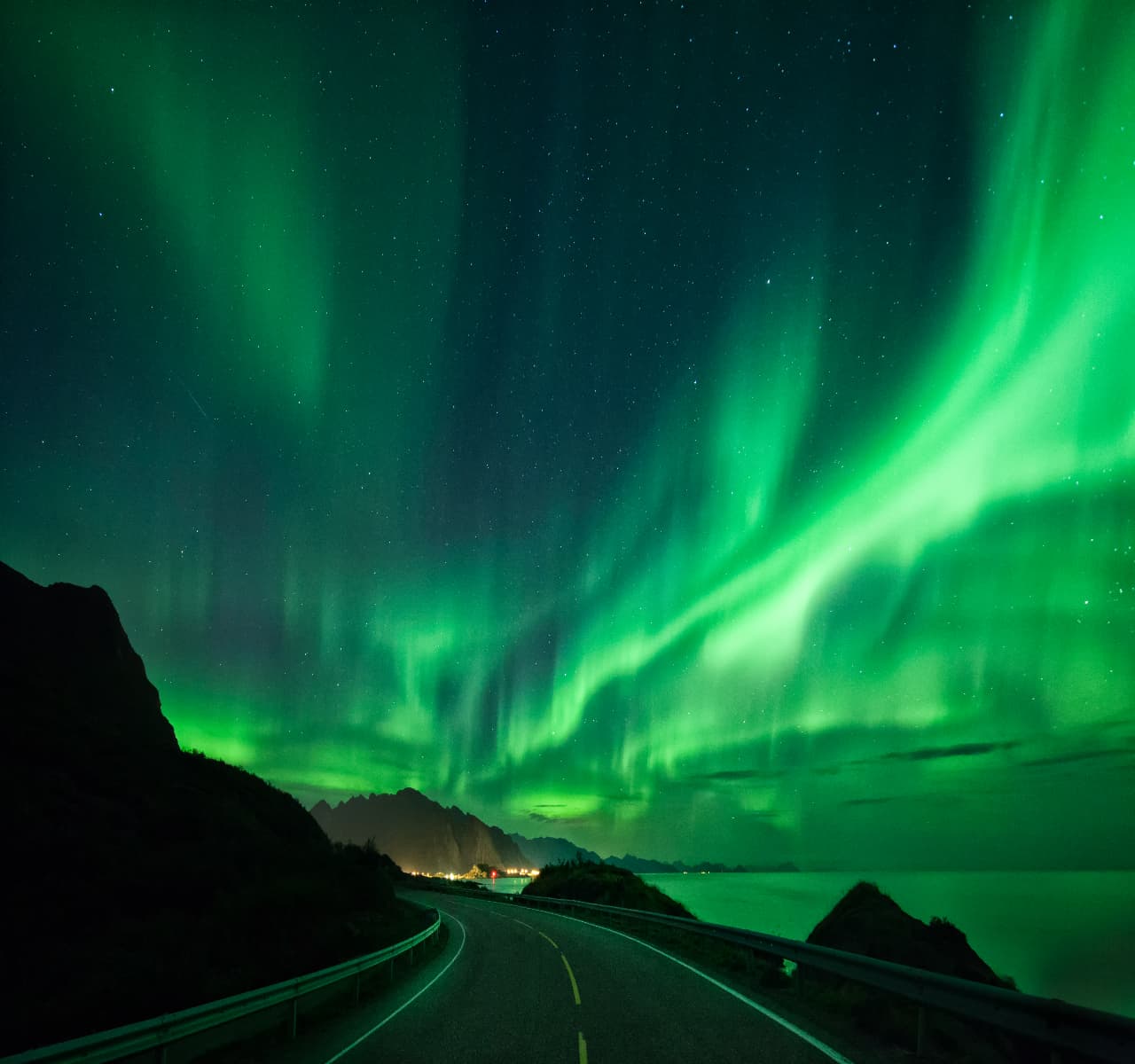 Private Northern Lights Tour – A Magical Arctic Escape — photo 2