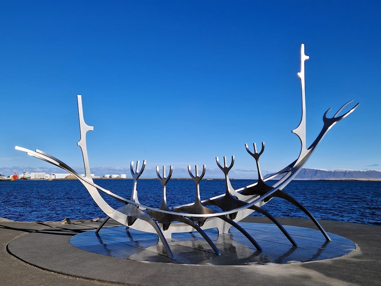8 Days Guided Iceland Circle & Northern Lights — photo 2